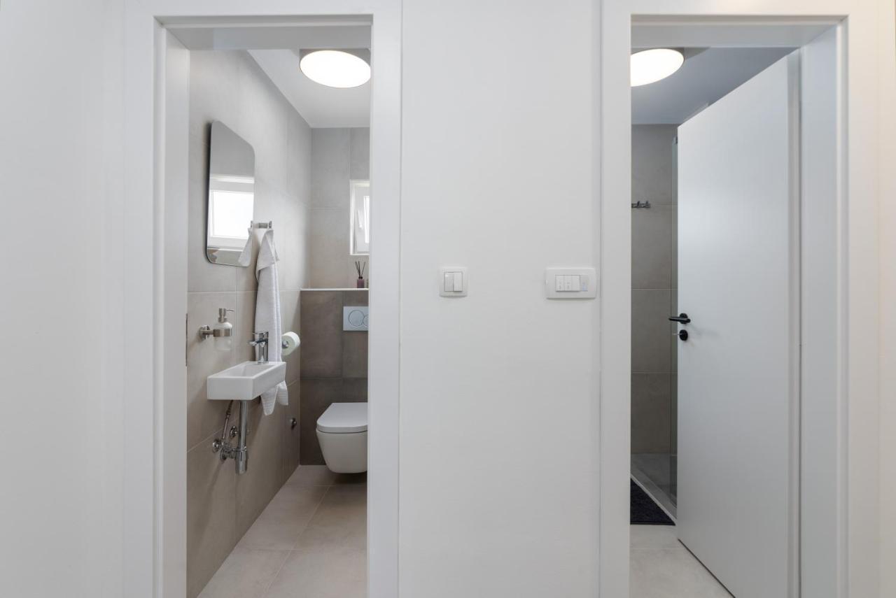 Ampelea Apartment Rovigno Esterno foto
