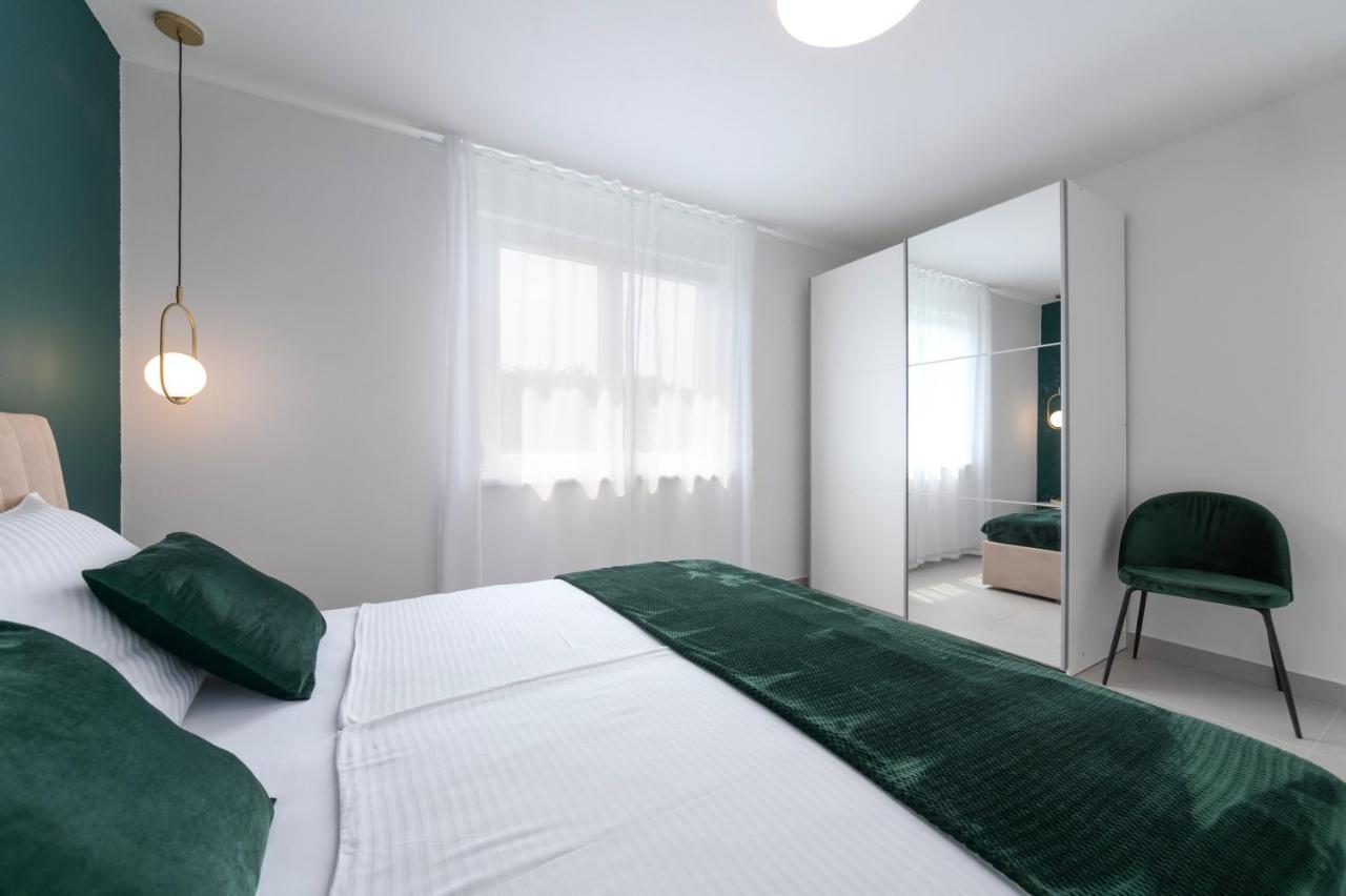 Ampelea Apartment Rovigno Esterno foto