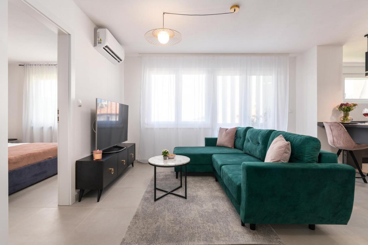 Ampelea Apartment Rovigno Esterno foto